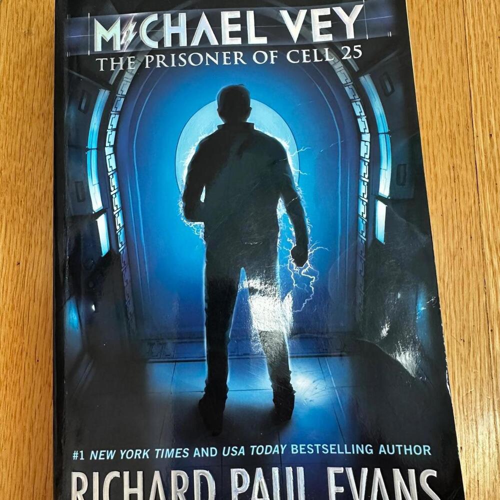 & Other Stories  Black and Multi Book